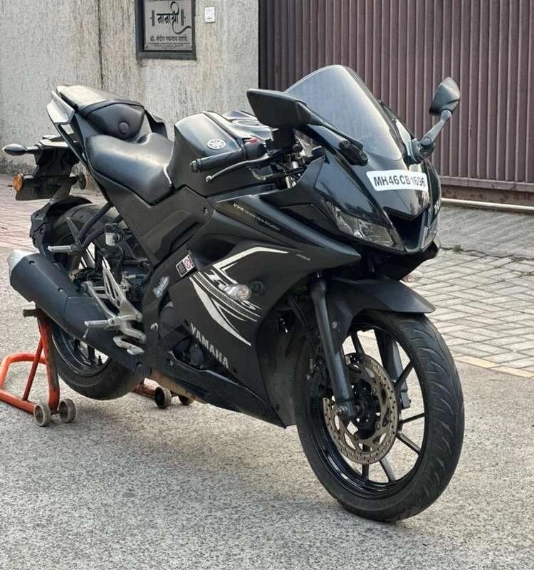 R15 V3 in Next to new condition